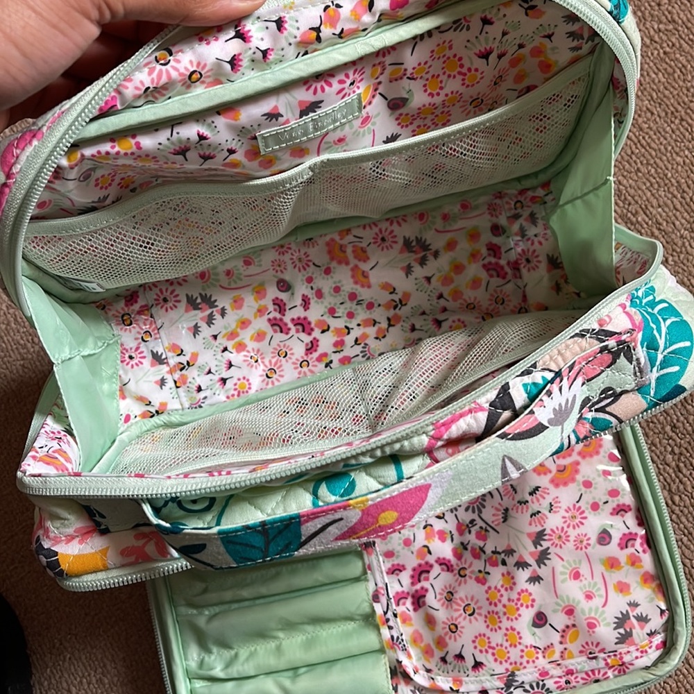Vera Bradley Travel toiletry Bag - Picture 4 of 4
